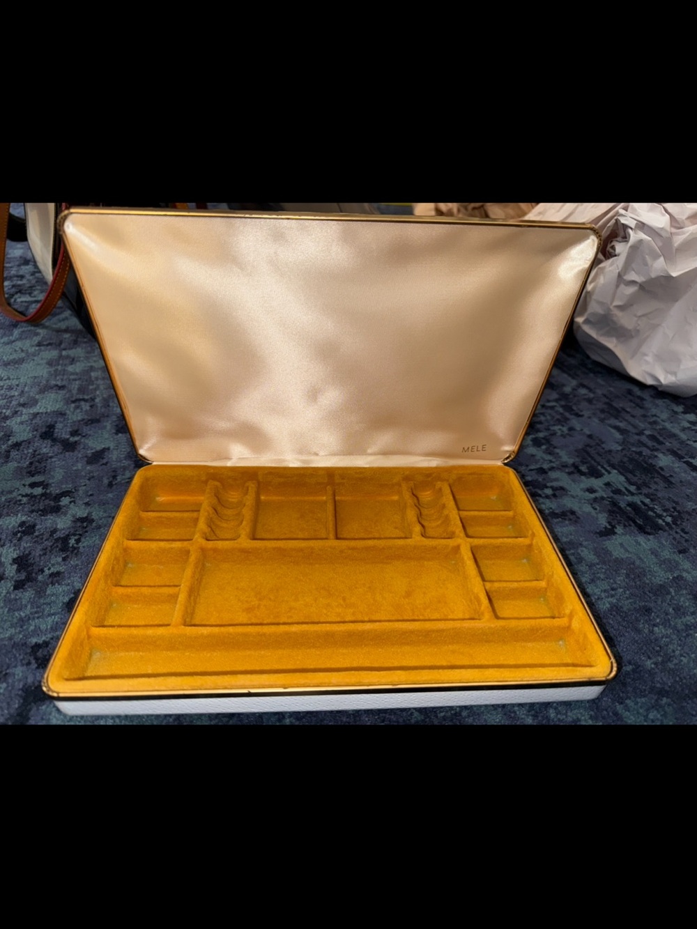 Vintage Mele 70s Retro Flower Power Hard Case Travel Jewelry Earring Box